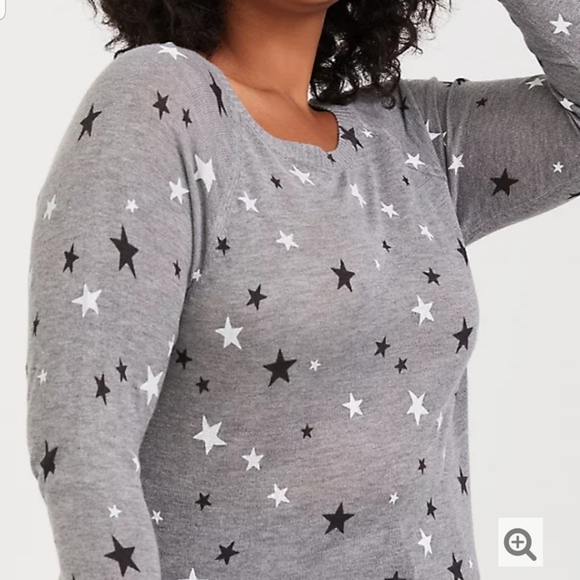 Torrid 00 GREY STAR PULLOVER SWEATER NWT - Picture 2 of 5